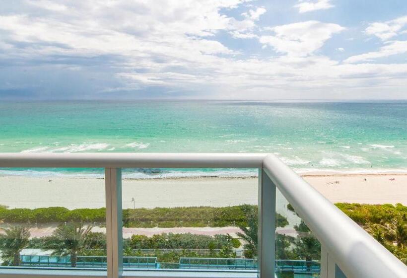 Superior suite with view, Monte Carlo Suites In Miami Beach