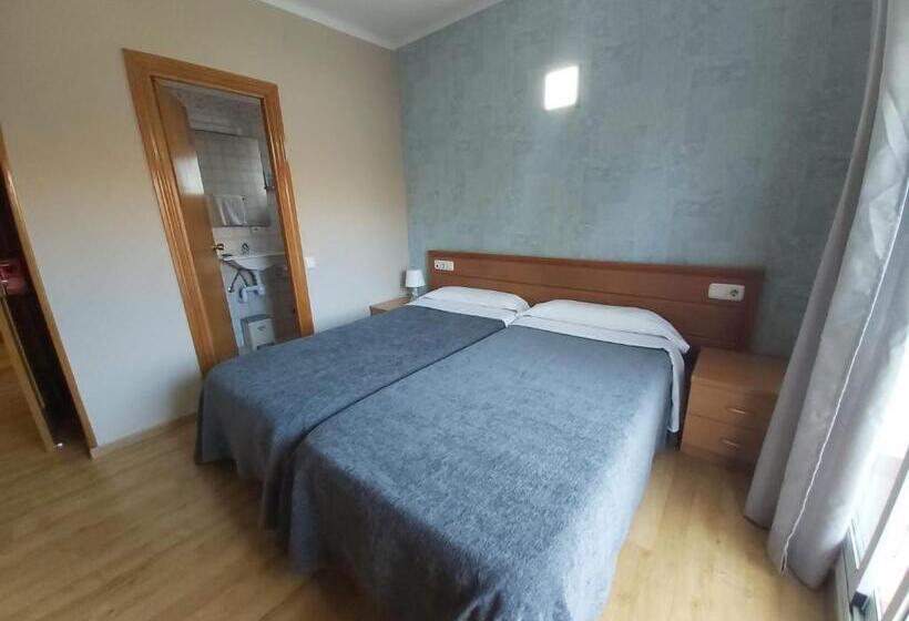 バルコニー付きスタンダードルーム, 139