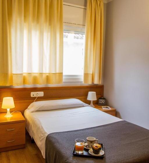 スタンダードシングルルーム, 139