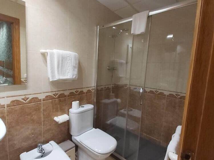 スタンダードシングルルーム, 139