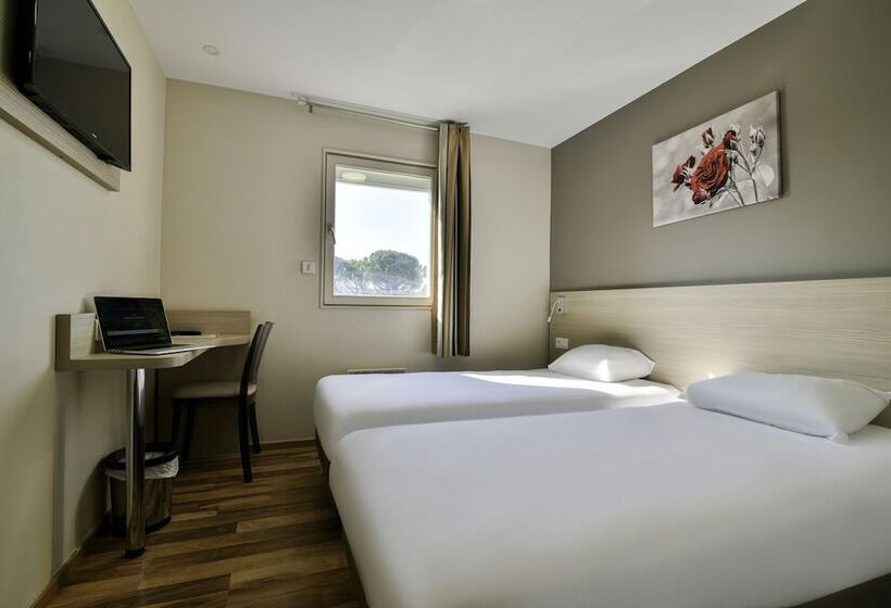 Номер Стандарт, B&b Hotel Bollène