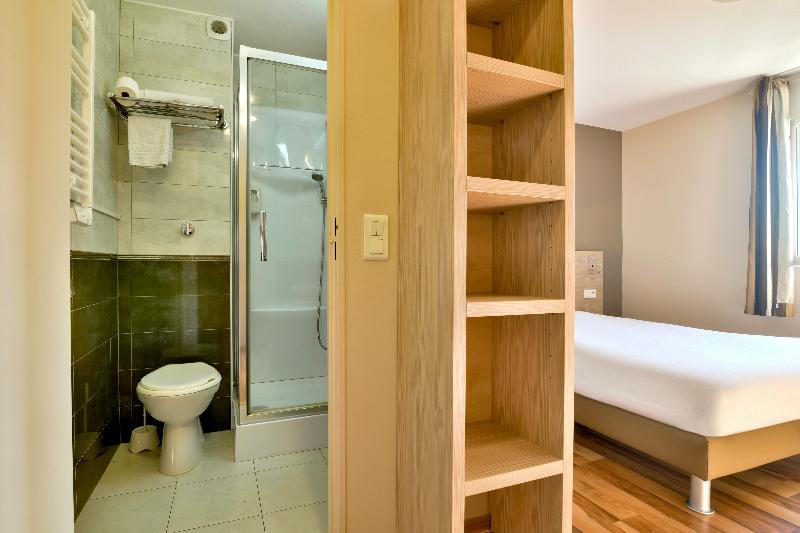 Номер Стандарт, B&b Hotel Bollène