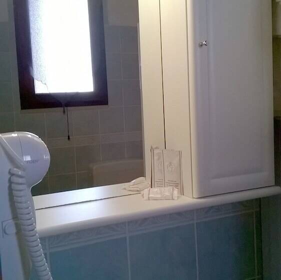 חדר סטנדרט נוף לים עם מרפסת, Bella Vista S Archittu