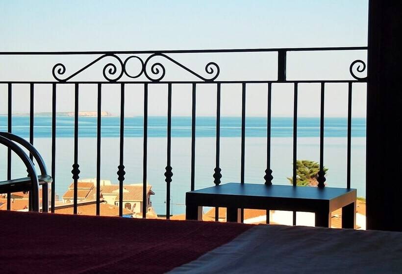 חדר סטנדרט נוף לים עם מרפסת, Bella Vista S Archittu