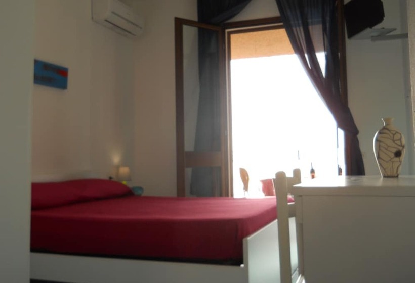 חדר סטנדרט נוף לים עם מרפסת, Bella Vista S Archittu