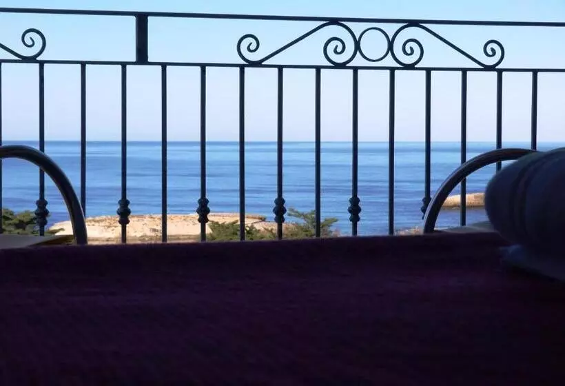 Triple Room Sea View, Bella Vista S Archittu