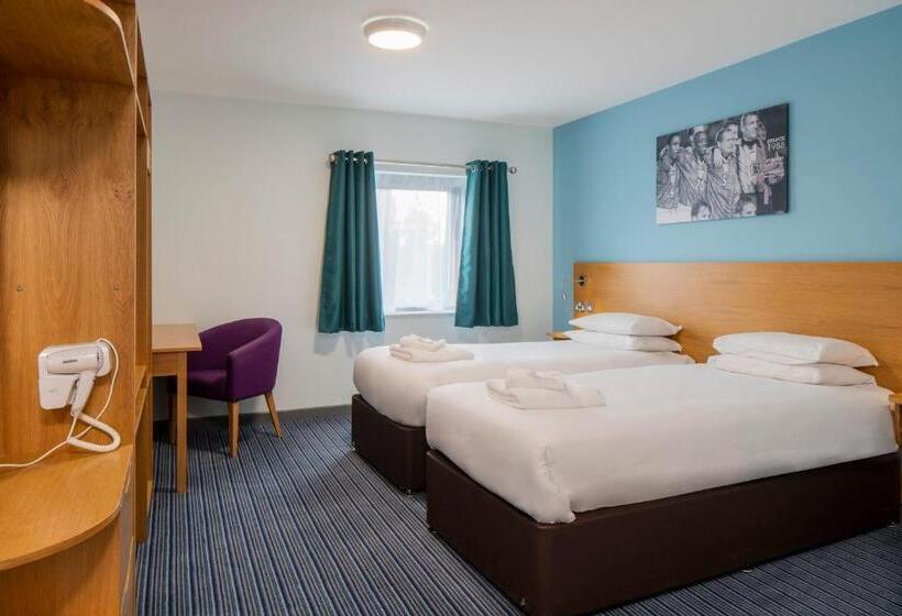 Номер Стандарт, Bisham Abbey National Sports Centre