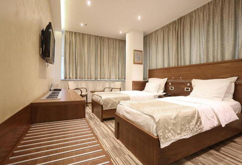 Superior Oda, Bistrik City Center