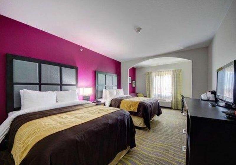 キングサイズベッドのスイートルーム, Comfort Inn & Suites Tulsa I44 West  Rt 66