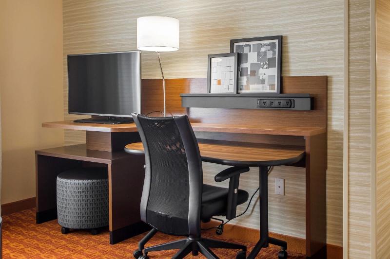 غرفة قياسية سرير كينج, Fairfield Inn & Suites By Marriott Waterloo Cedar Falls