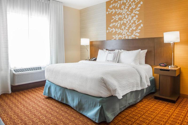 غرفة قياسية سرير كينج, Fairfield Inn & Suites By Marriott Waterloo Cedar Falls