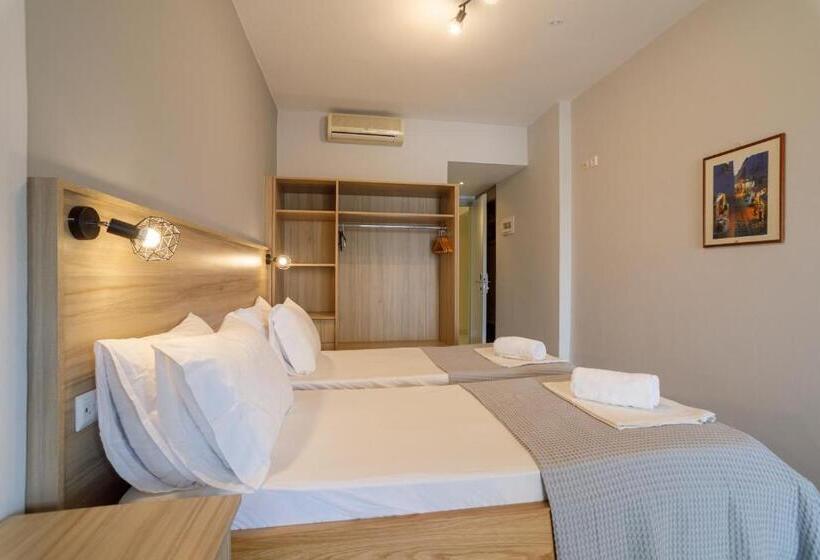 Quarto Familiar Vista Mar, Hermes
