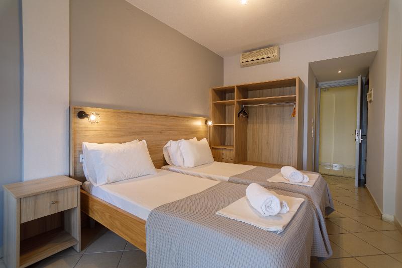 Quarto Familiar Vista Mar, Hermes