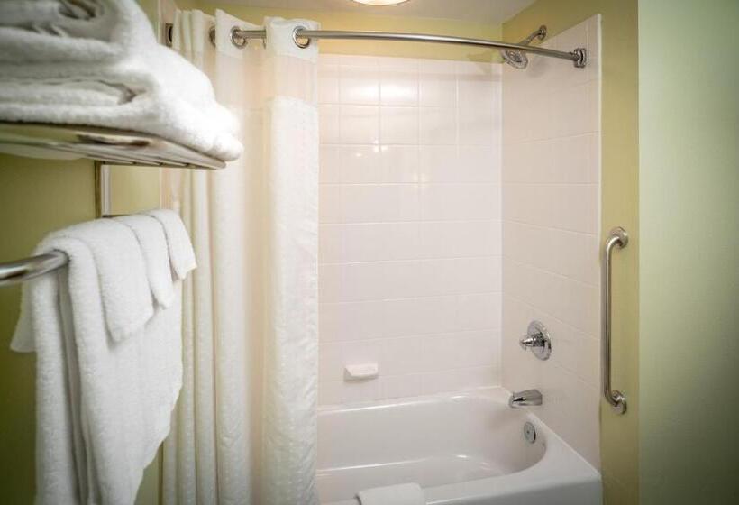 带大床的标准间, Holiday Inn Express & Suites Lebanon, An Ihg