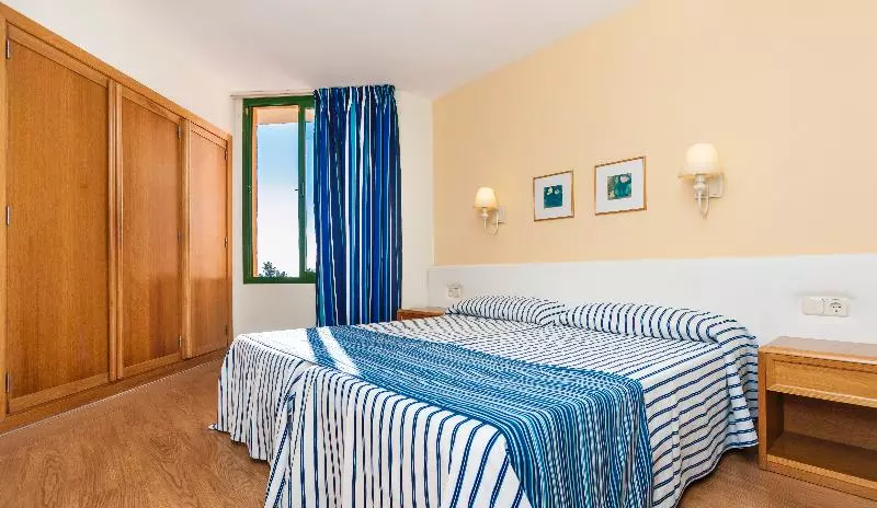 身障者適用スイートルーム, Holiday Inn Express & Suites Lebanon, An Ihg