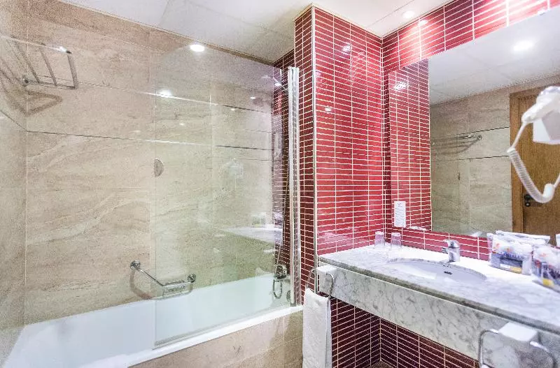 身障者適用スイートルーム, Holiday Inn Express & Suites Lebanon, An Ihg