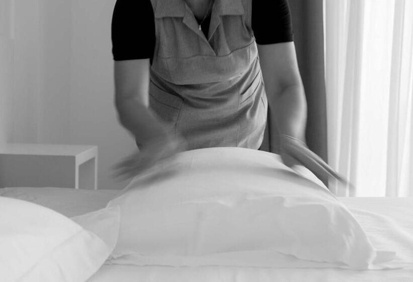 デラックスルーム, Infinity Resort Tropea