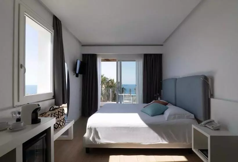 プレステージルーム, Infinity Resort Tropea