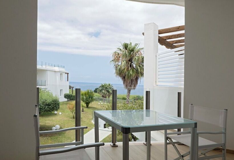 スーペリアールーム, Infinity Resort Tropea