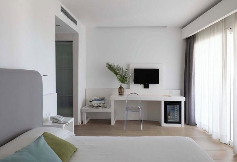 スーペリアールーム, Infinity Resort Tropea