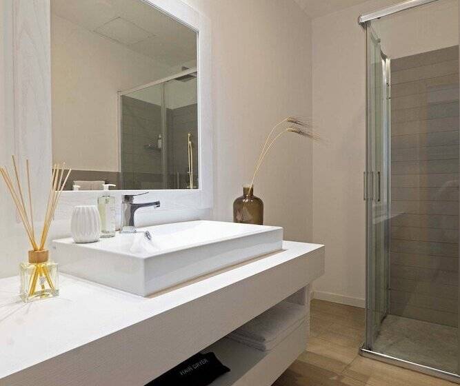 デラックスルーム, Infinity Resort Tropea