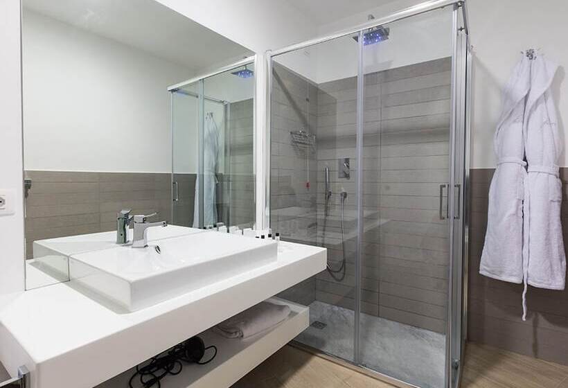 Номер Deluxe, Infinity Resort Tropea