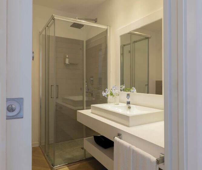 デラックスルーム, Infinity Resort Tropea