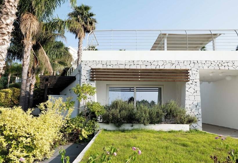 デラックスルーム, Infinity Resort Tropea