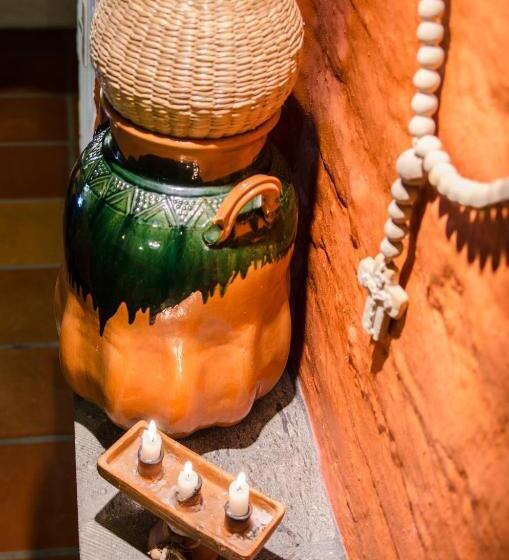 סוויטה, La Casona