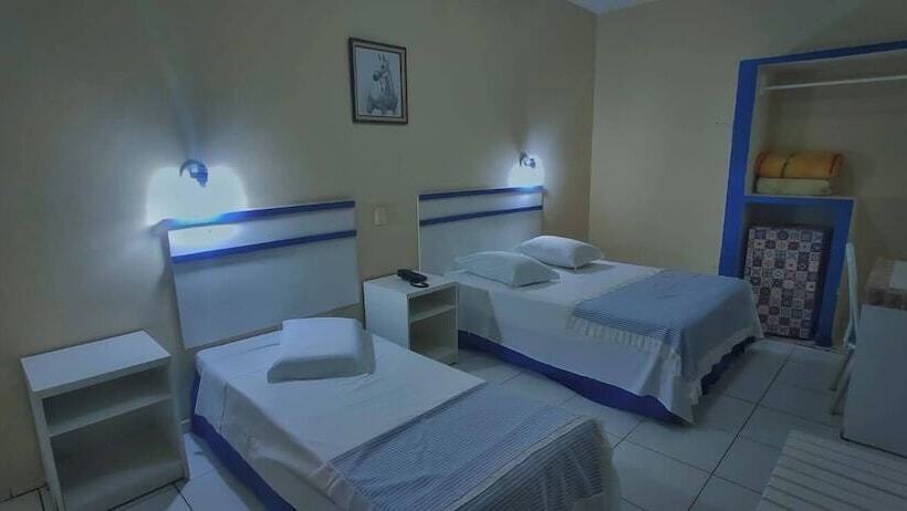 غرفة قياسية ثلاثية, Lago Azul