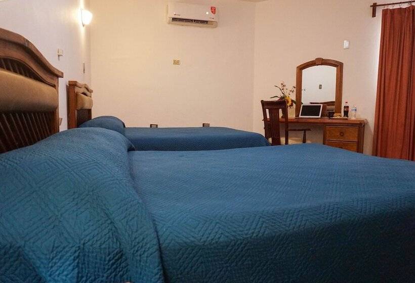 标准间, Las Fuentes