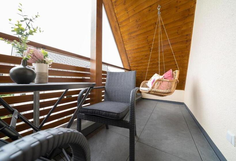 Номер Стандарт с Балконом, Pflugwirts Hotel Und Gasthaus