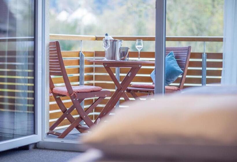 Номер Стандарт с Балконом, Pflugwirts Hotel Und Gasthaus