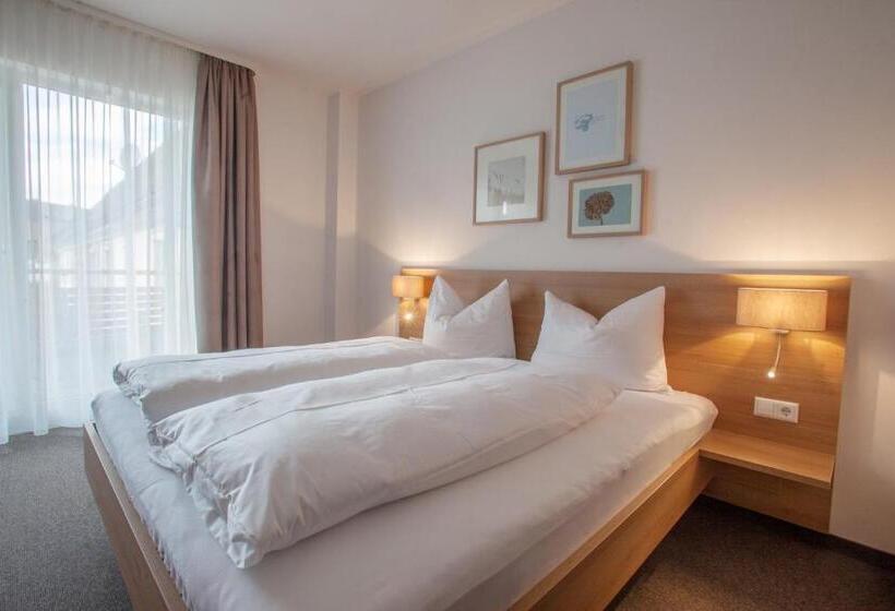 Номер Стандарт с Балконом, Pflugwirts Hotel Und Gasthaus