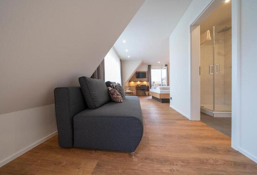 Полулюкс с Балконом, Pflugwirts Hotel Und Gasthaus