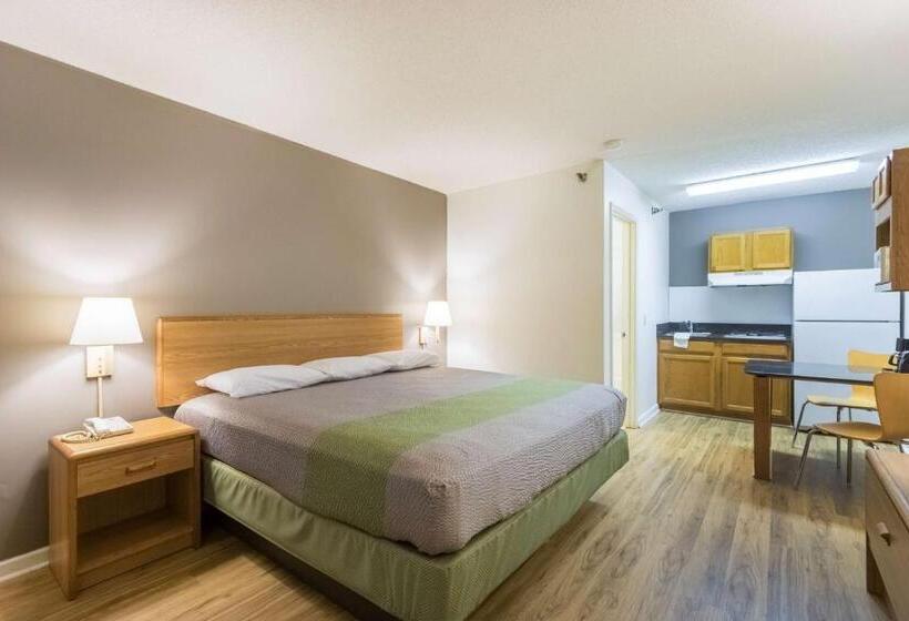 스탠다드 룸 킹사이즈 침대, Studio 6 Statesboro, Ga