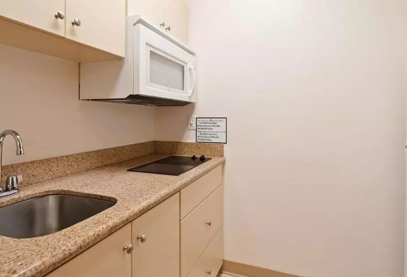 キングサイズベッドのスイートルーム, Executive Inn & Suites Extended Stay Vernal