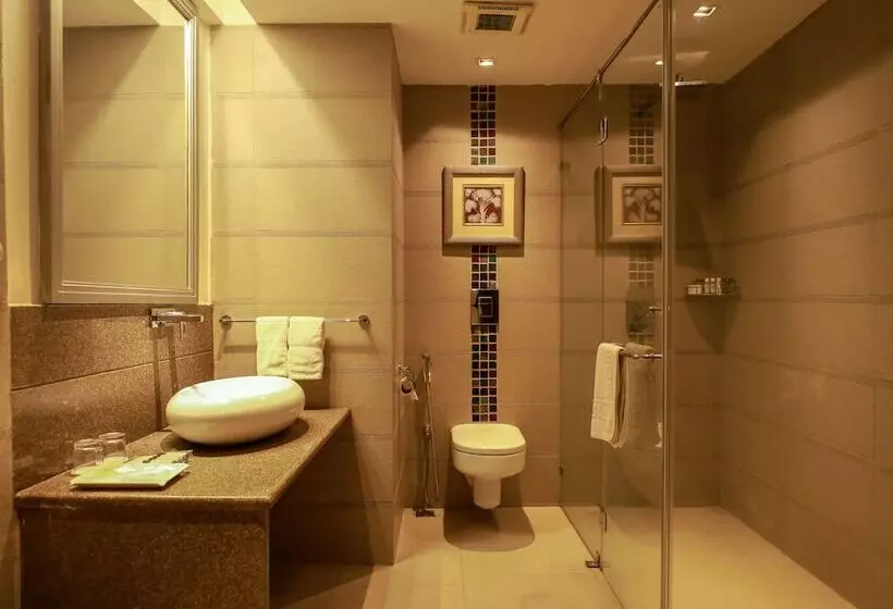 デラックスルーム, The Greenwood Hotel Tezpur