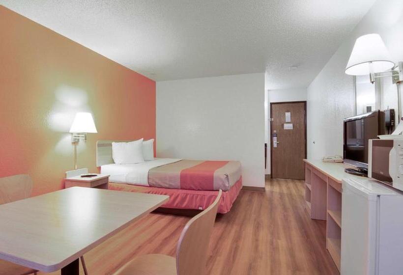 Стандартный Номер Кровать Кинг, Motel 6colby, Ks
