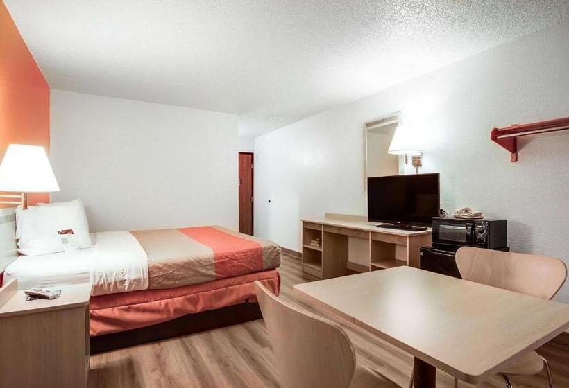 غرفة قياسية سرير كينج, Motel 6colby, Ks