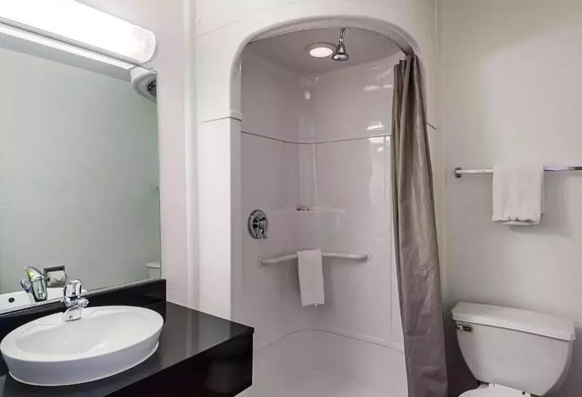 デラックスルーム, Motel 6 Laramie, Wy