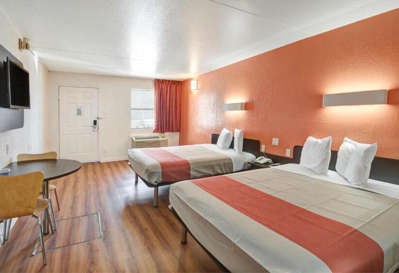 Standart Oda, Motel 6dallas, Tx Forest Lane