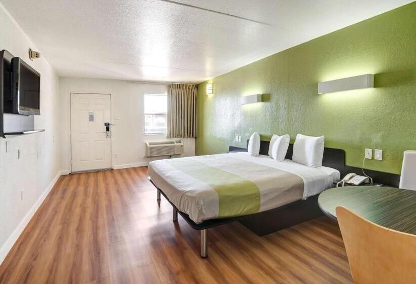 Büyük Çift Kişilik Yataklı Standart Oda, Motel 6dallas, Tx Forest Lane