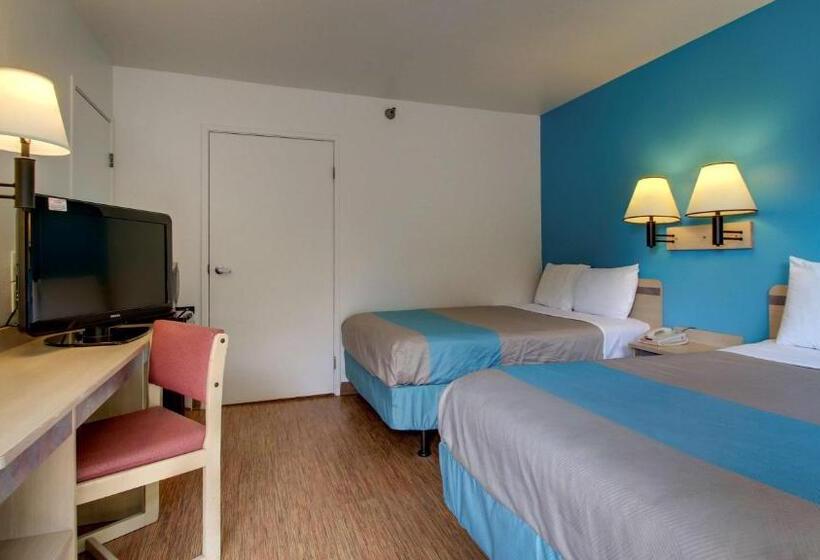 اتاق استاندارد چهار تخته, Motel 6 des Moines, Ia  North
