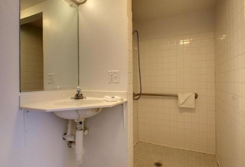 اتاق استاندارد برای معلولان, Motel 6 des Moines, Ia  North