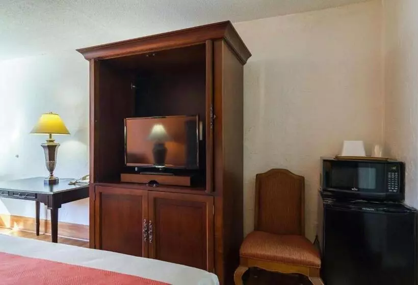 キングサイズベッドのスタンダードルーム, Motel 6 Townsend, Ga