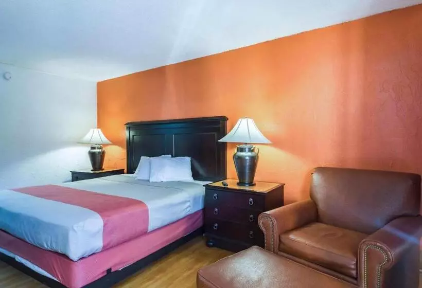 キングサイズベッドのスタンダードルーム, Motel 6 Townsend, Ga