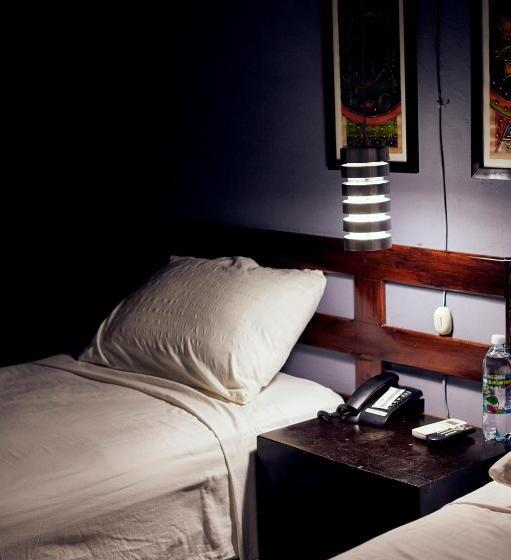 Номер Стандарт, Tazumal House