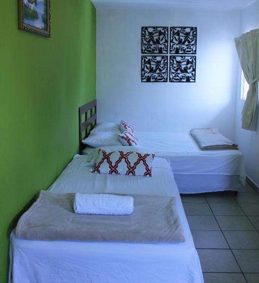 Номер Стандарт Трехместный, Tazumal House