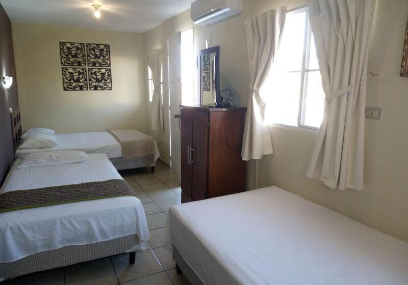 Номер Стандарт, Tazumal House